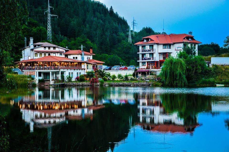 Ribkata Family Hotel Smolyan Exterior foto