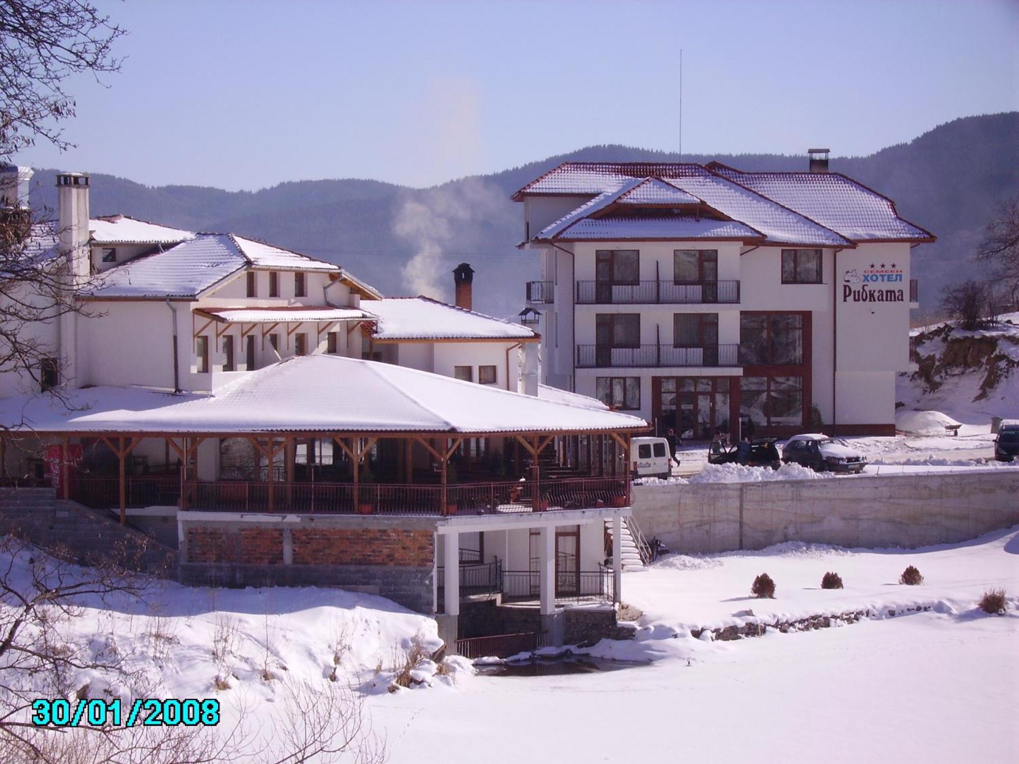 Ribkata Family Hotel Smolyan Exterior foto