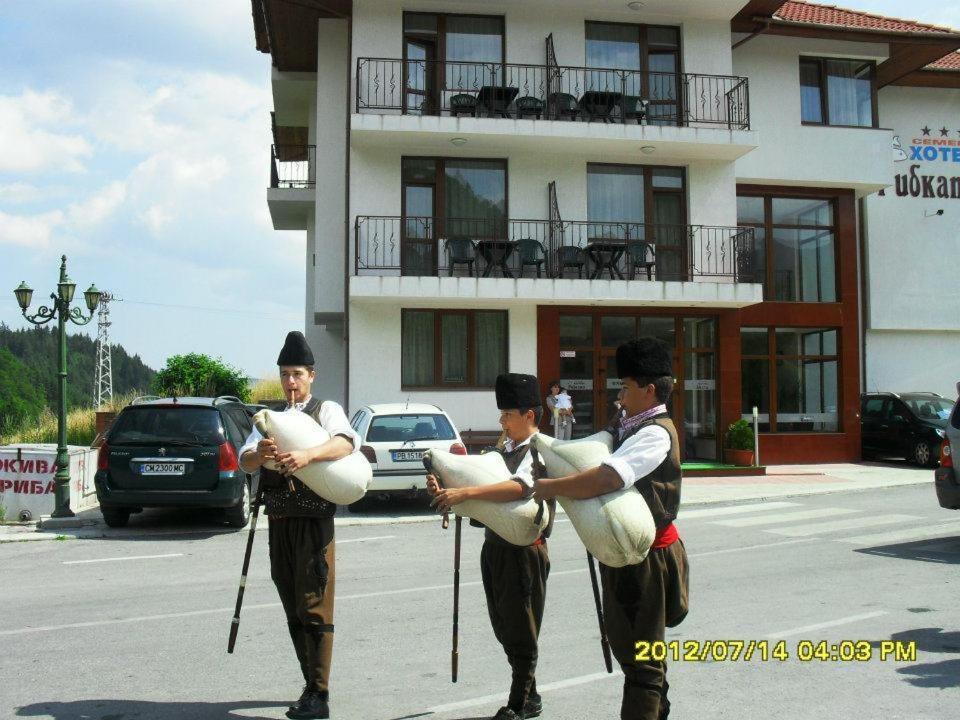 Ribkata Family Hotel Smolyan Exterior foto